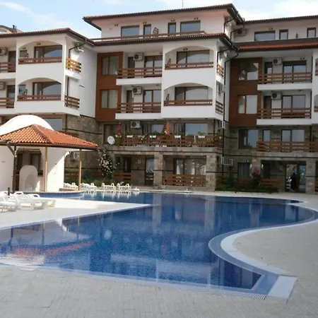Robinson Elenite First Line Apartamento Sveti Vlas