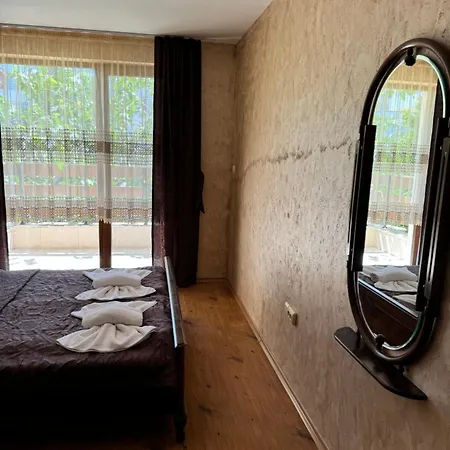 Appartement Robinson Elenite First Line Sveti Vlas